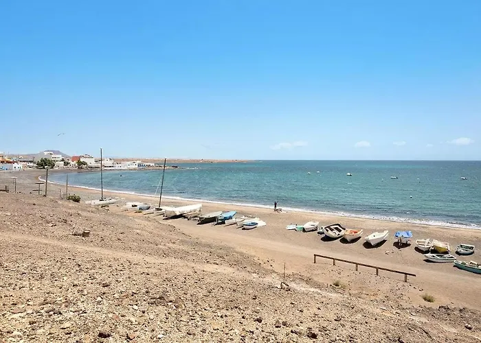 Puerto Lajas, Descanso En La Playa